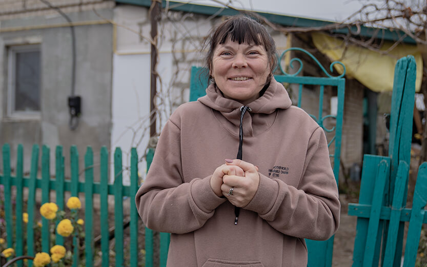 Repaired windows and roofs in houses of residents of the village of Pravdyno, Kherson region. The village is located 30 kilometers from the occupied part of the region. In 2022, most of the villagers left because of the occupation. Then the enemy troops were in the village for several months and the settlement suffered from hostilities almost every day. Because of this, almost all residential buildings were heavily damaged. At the end of 2022, the village was liberated and residents gradually began to return home. However, their houses were not very habitable due to the damage. Therefore, in 2024, CORE, with funding from UHF, replaced windows in 280 households in Kherson Oblast and repaired 30 roofs.