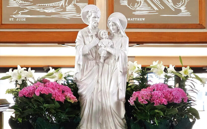 a statue of Mary, Joseph and baby Jesus