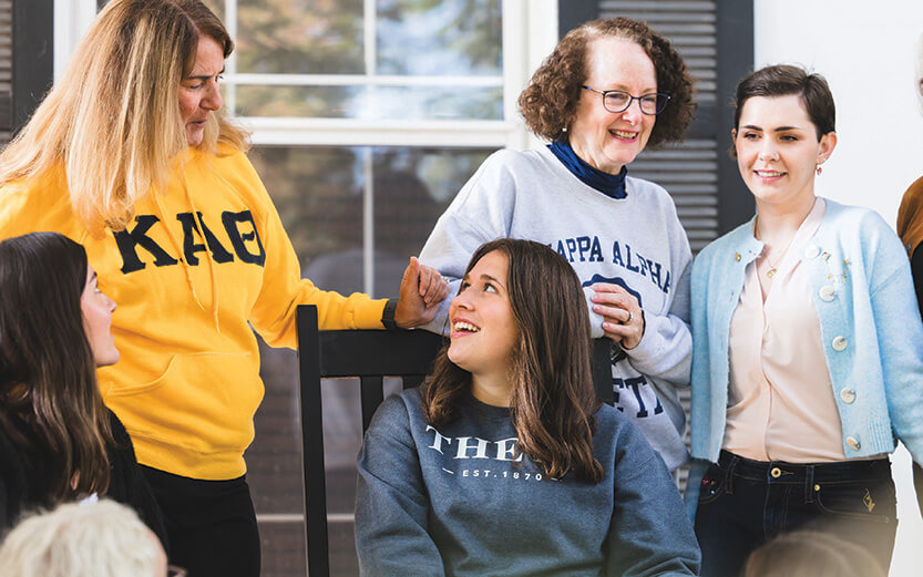 Kappa Alpha Theta alumni gathering